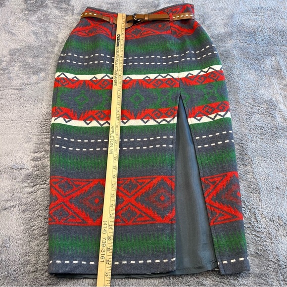 The Limited Vintage Western-Style Tribal-Print Pencil Skirt - Size 12 - Picture 5 of 11